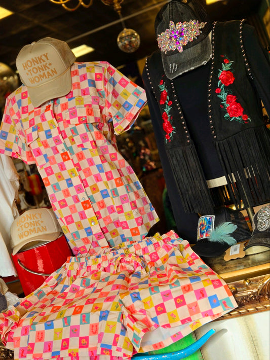 COWGIRL CHECK SHORTS