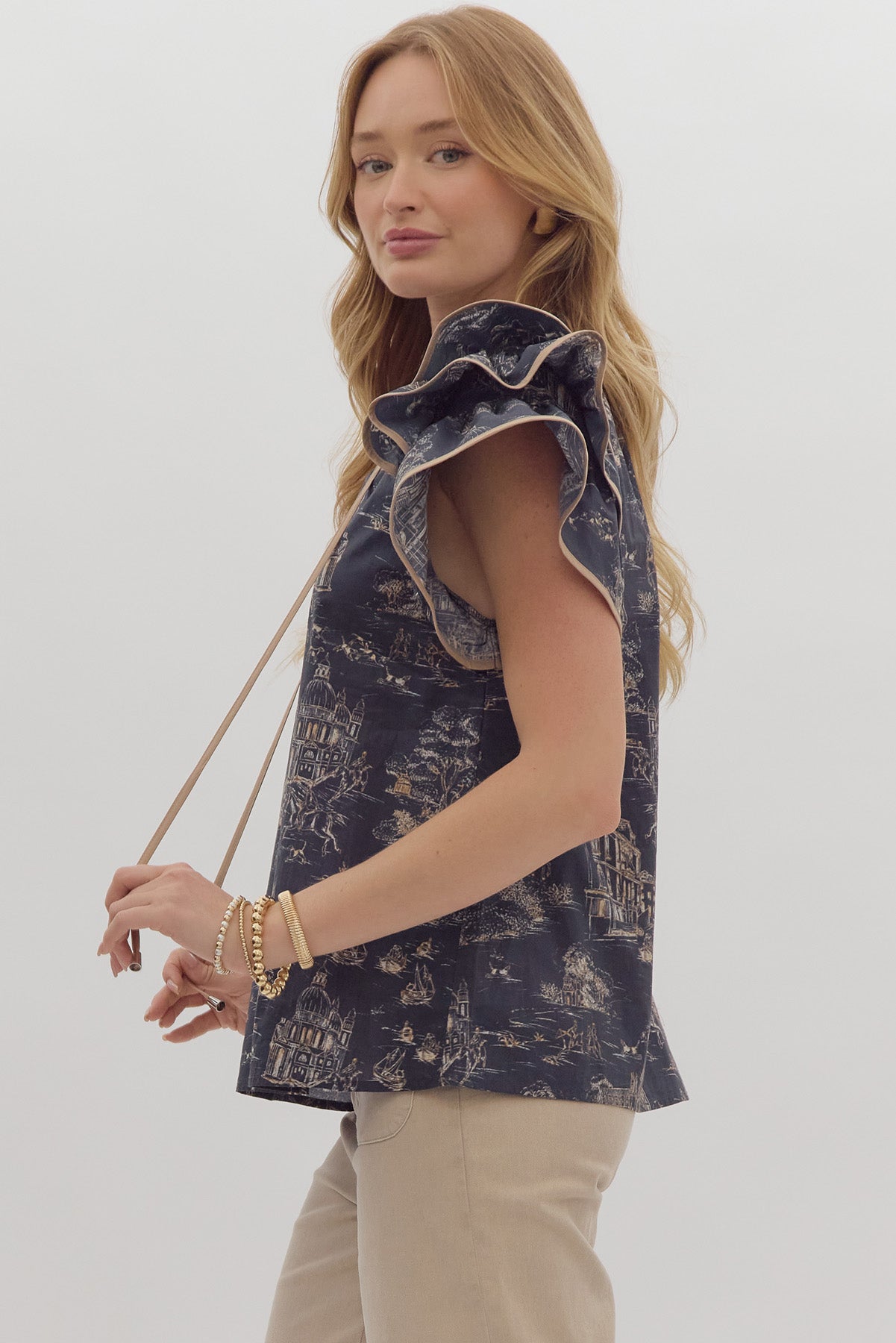 IVANKA NAVY TOP