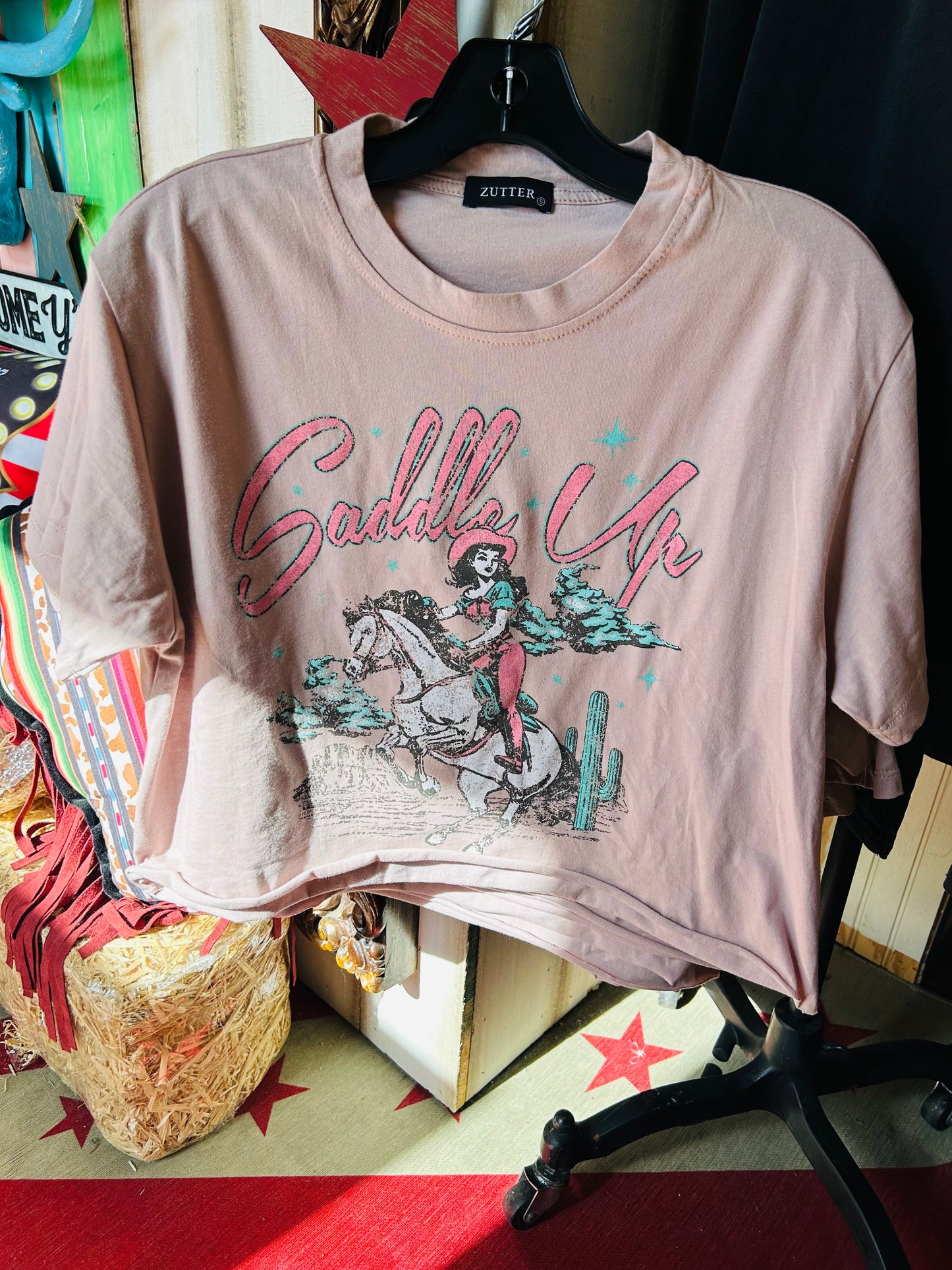 SADDLE UP TEE