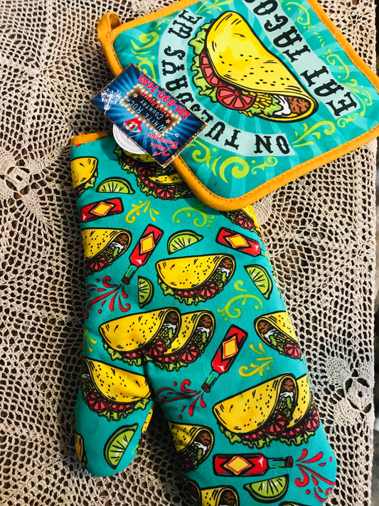 TACO TUESDAY POTHOLDER & MITTEN