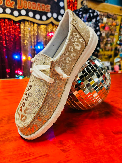 TO THE MOON VERY G SLIP ON