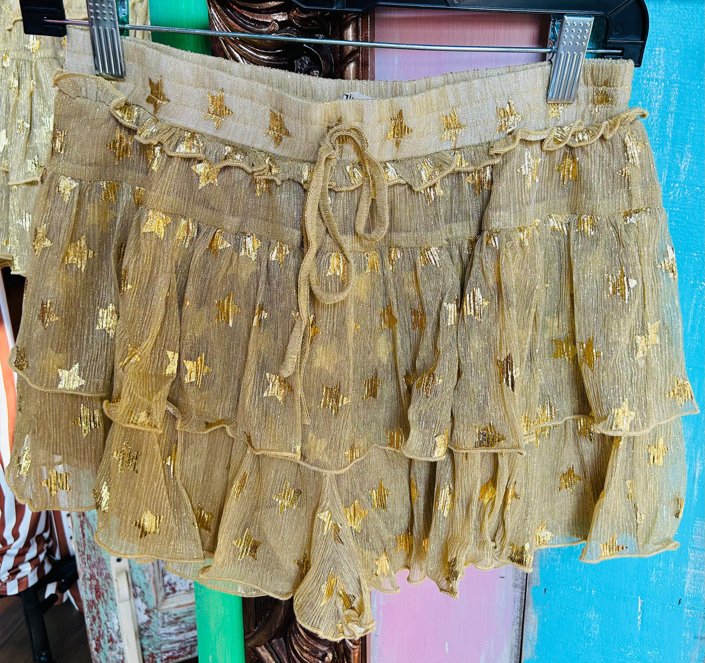 STAR RUFFLE FOIL SHORTS