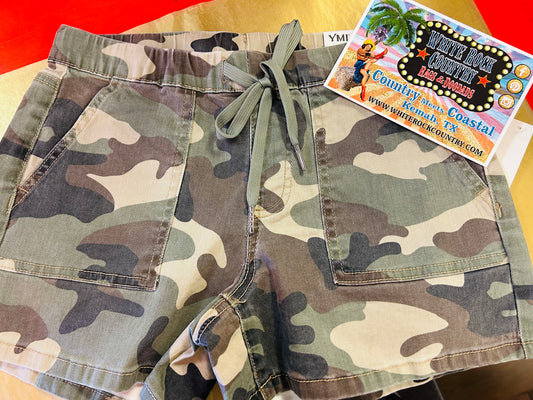 CAMO KATE SHORTS