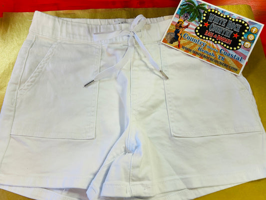 SUMMER WHITE SHORTS