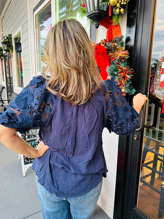 CASIE NAVY TOP