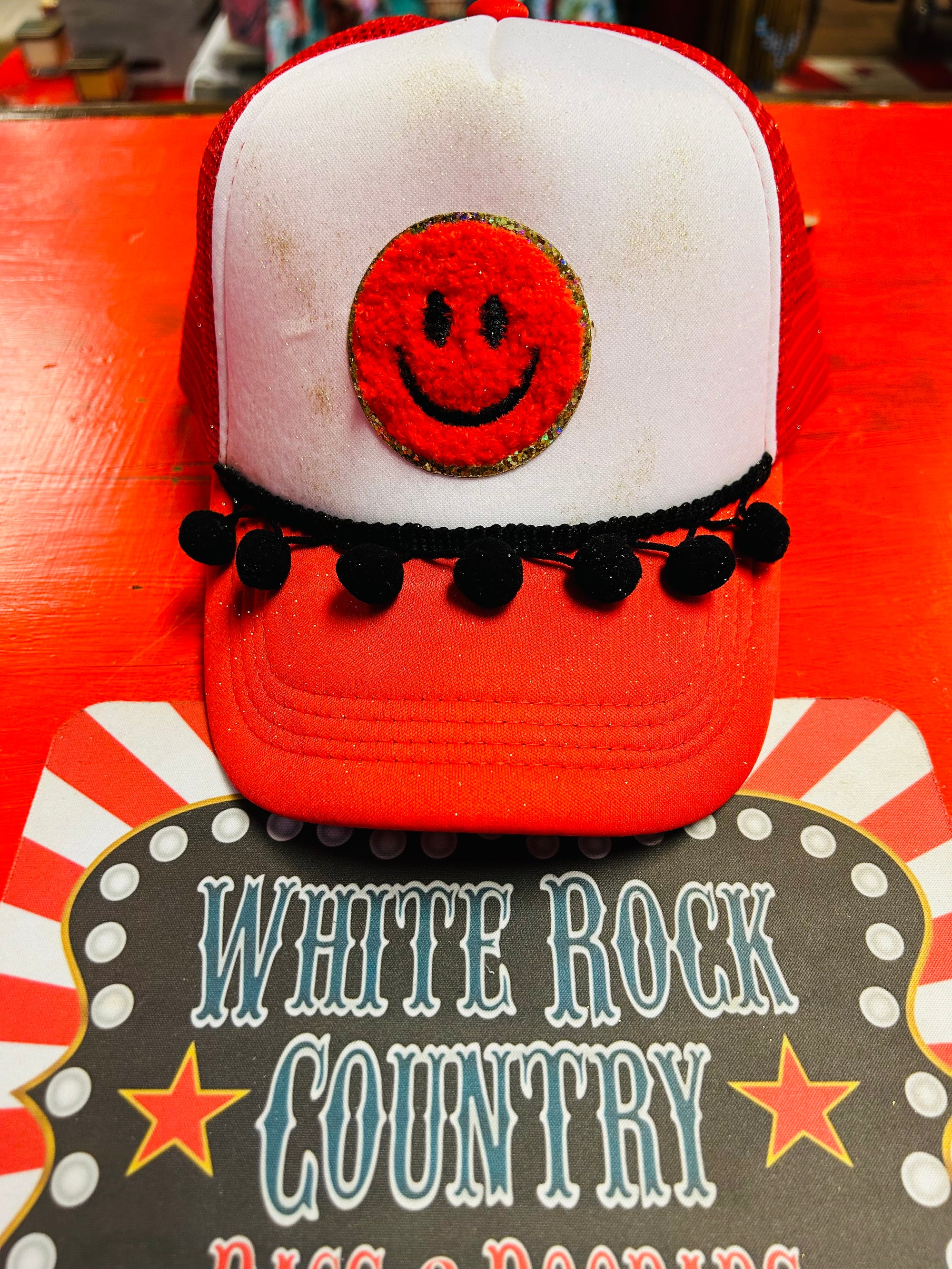HAPPY RED TRUCKER CAP