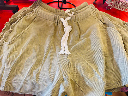 SAIL AWAY OLIVE SHORTS
