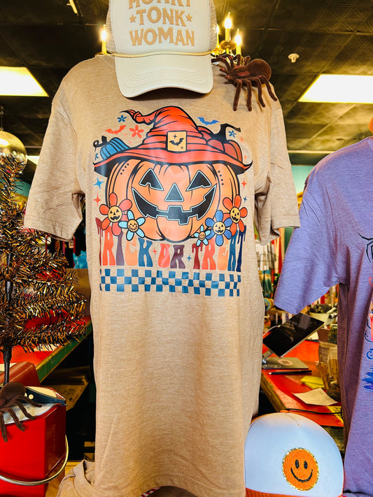 TRICK OR TREAT TEE