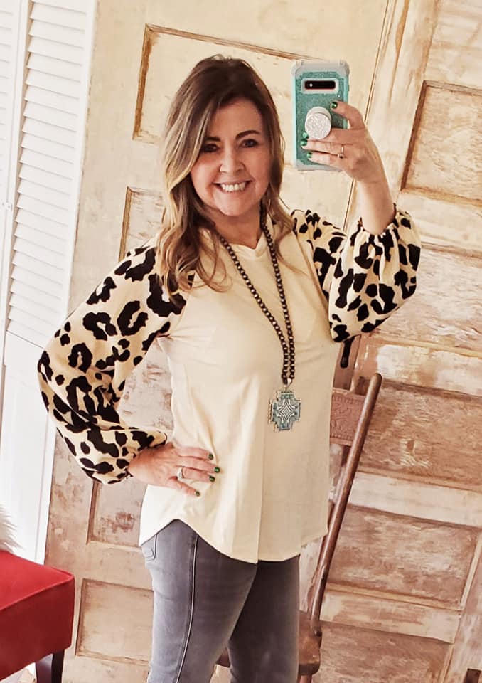 BLESSED BEIGE TOP