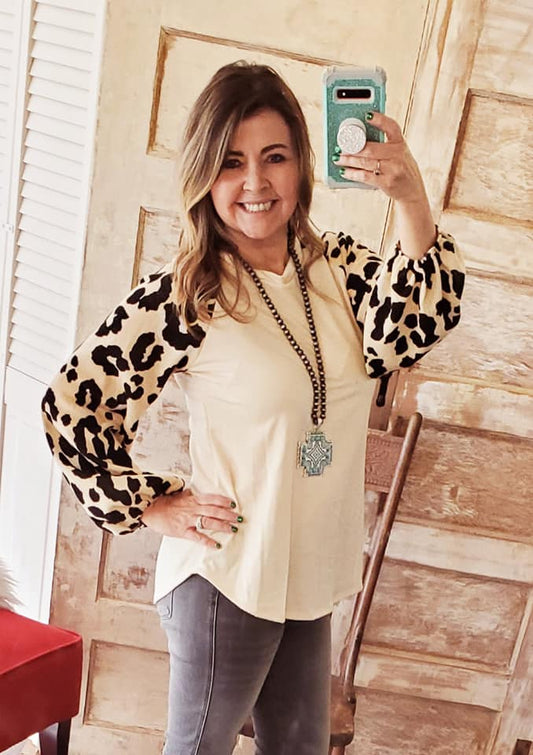 BLESSED BEIGE TOP