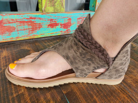 Leopard Sariah Sandal