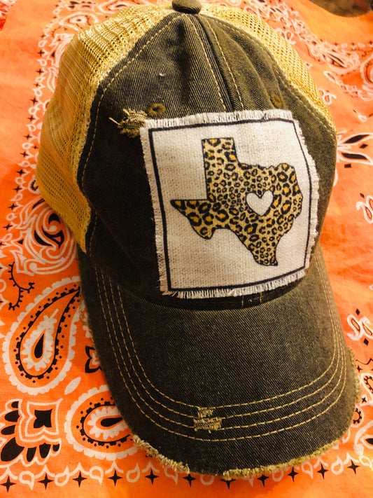 MY HEART IS IN TEXAS BLACK BASEBALL CAP